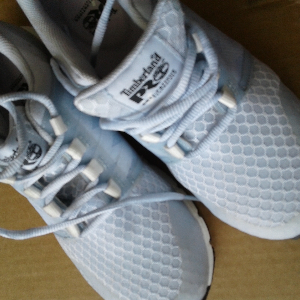 Sneaker - Picture 8 of 8